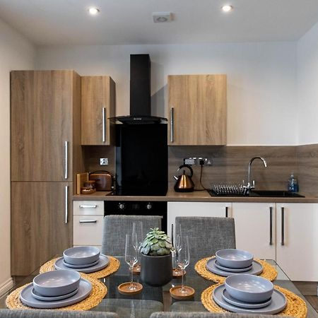 Stylish Jewellery Quarter Apartment Sleeps 6 برمنغهام المظهر الخارجي الصورة